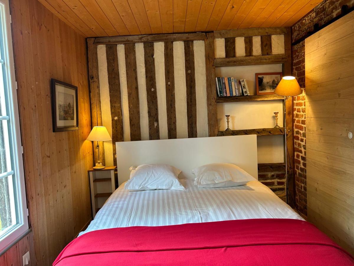 La Maison De L'Etang Manerbe Esterno foto